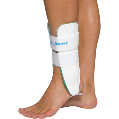 Load image into Gallery viewer, Aircast Pediatric Ankle Brace Left  6
