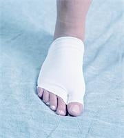 Load image into Gallery viewer, Forefoot Compression Sleeve 20-30 MM HG Small
